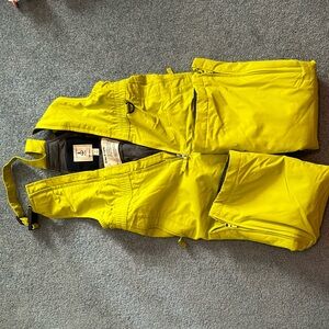 Kids snow pants size 7